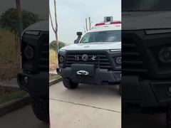 Howo Fire Fighting Light Rescue Fire Truck 228KW 4x2 مع 5 طن كرين