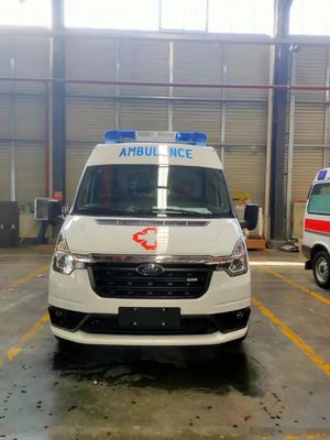 Diesel Mid Roof First Aid Ambulance For Hospital Patient Transit