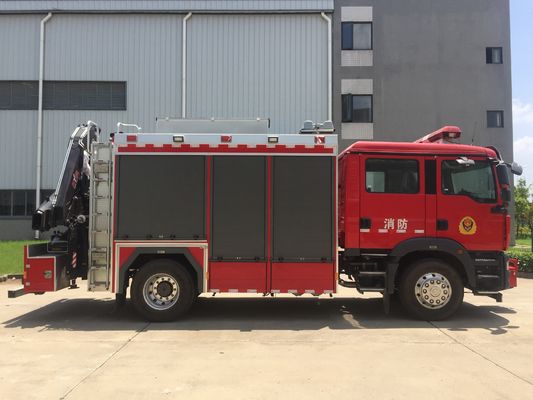 Red Color Emergency Rescue Vehicle 310HP 4X2 For Fire Fighting