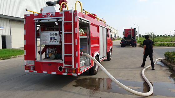 ISUZU Emergency Rescue Dry Powder Fire Truck With Foam Combination