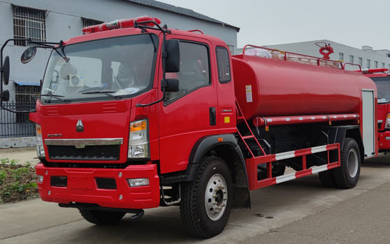 HOWO 160HP Water Tank Fire Truck 4x2 9000L For Emergency Rescue