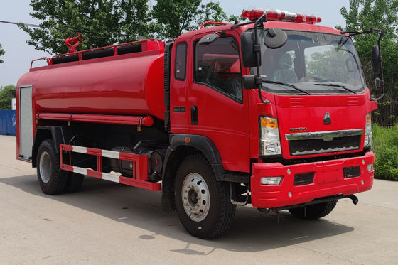Sinotruk 160HP Water Tank Fire Truck 6 Wheeled 8T For Fire Department